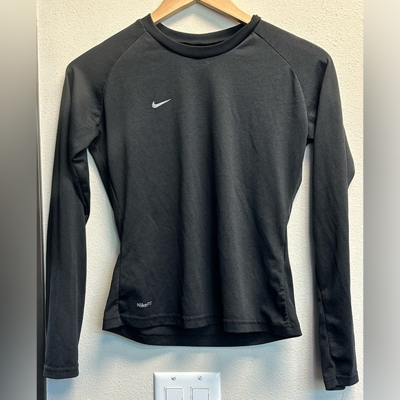 Nike Tops - Nike Fit Dry Long Sleeve Shirt
